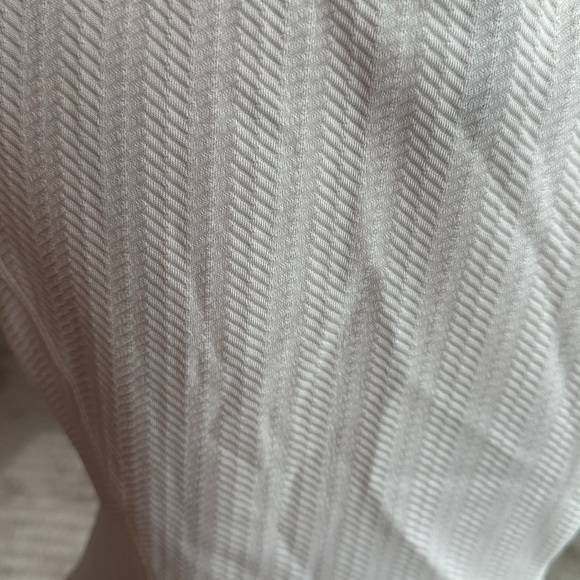 Neverworn. White stretch top. - Picture 7 of 8